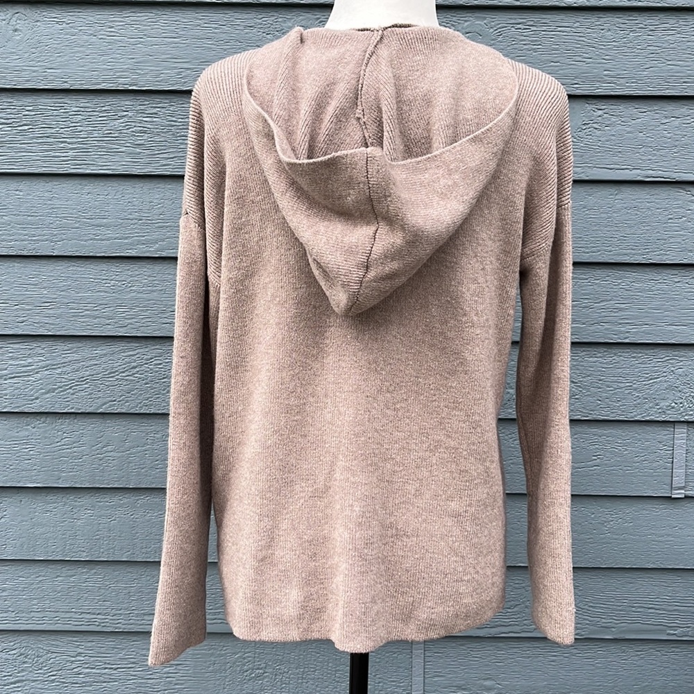 Tahari Sweater Hoodie - Picture 2 of 10
